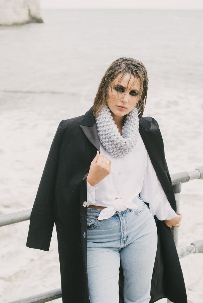 Knot Seed Stitch Cowl Kit